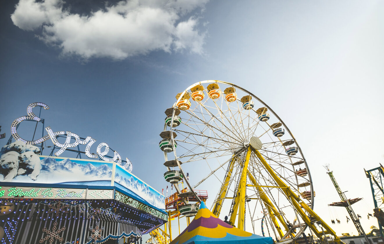 Carnival Days and the Joy of Ferris Wheel Rides 1