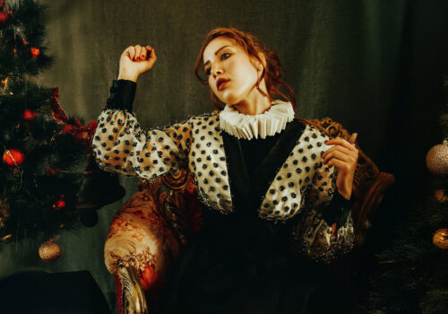 Vintage Elegance: Timeless Fashion Reimagined 11