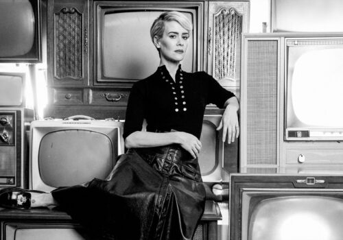 Quintessential Retro Elegance in Timeless Fashion 12